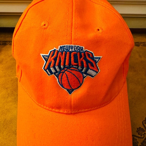 NBA New York Knicks Basketball Hat Strapback Foot Locker Baseball Cap Orange NEW - Picture 2 of 8